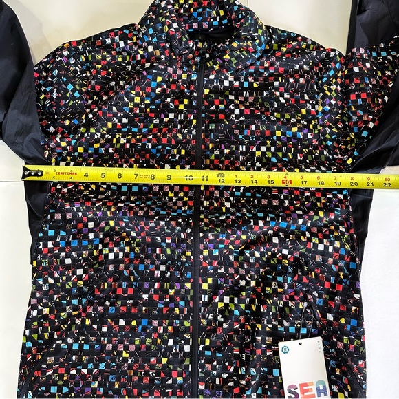 Lululemon Active * SEAWHEEZE * Jacket Medium - Color Code HBRM - NWT - Picture 11 of 12